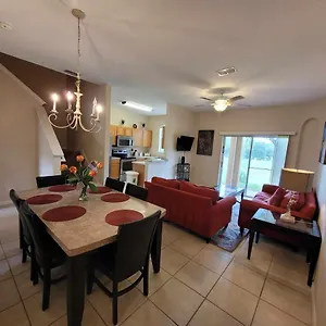  Apartment Townhouse In Regal Palms Resort, Amenities, Pool & Lazy River, Near Disney, Orlando